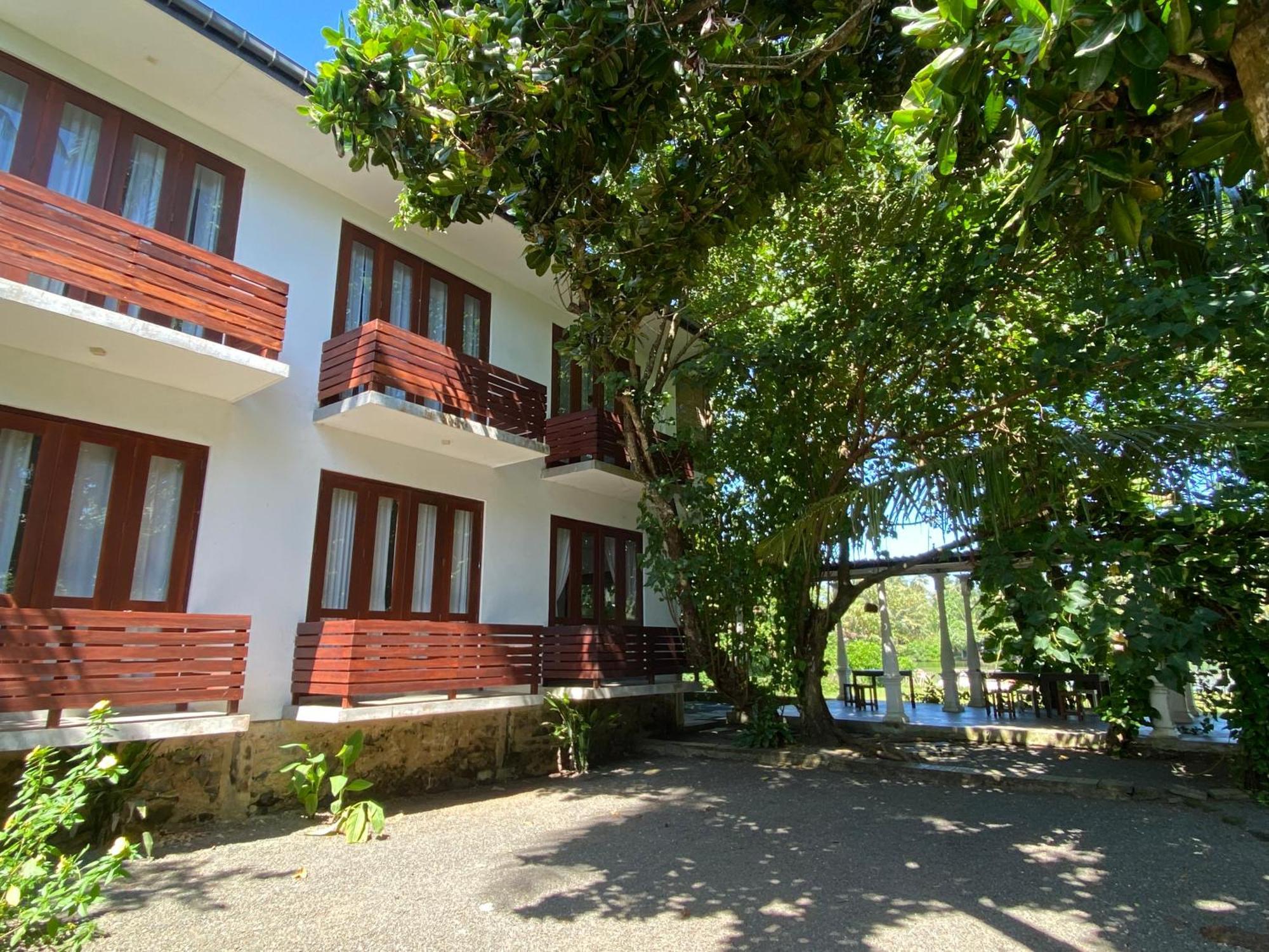 Lake House Hikka ฮิกคาดูวา ภายนอก รูปภาพ